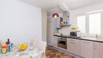 Apartamento (Ana Apartment - One Bedroom Apartment) | Cocina privada | Frigorífico