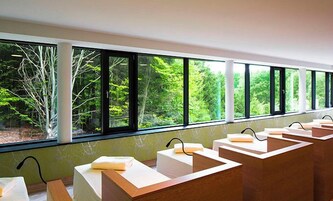 芳香疗法、体膜护理、身体磨砂、面部护理、脚底按摩、指（趾）甲修剪和护理