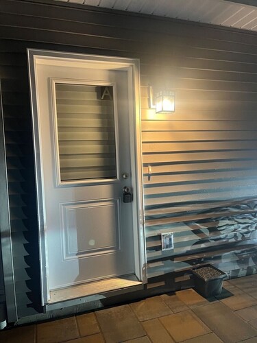 Cozy Basement Apartment with AC that is close to downtown Shediac.