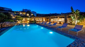 Villa | 12 bedrooms, desk, soundproofing - Blue Greens Villas in Krios, Paros Island (Paros)