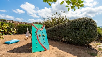 Villa | 12 bedrooms, desk, soundproofing