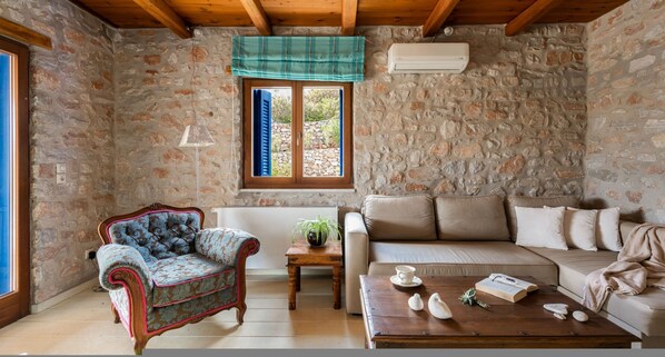 12 habitaciones, escritorio y sistema de insonorización