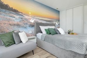 1 bedroom, iron/ironing board, travel crib, free WiFi - Comfortable apartment, river view, indoor pool (Dziwnow)