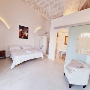 Comfort Double Room, Garden View | Minibar, in-room safe, soundproofing, free WiFi