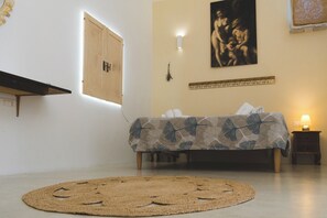 Family Room, Non Smoking, Garden View | Minibar, in-room safe, soundproofing, free WiFi