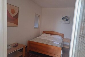 1 camera, Wi-Fi, lenzuola
