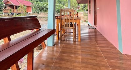 Leelawadee - Baan Lom Suay