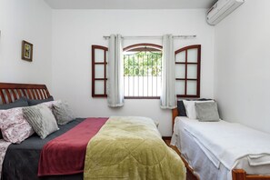 2 Schlafzimmer, Zimmersafe, Bügeleisen/Bügelbrett, Reisekinderbett