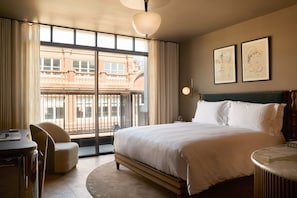 Classic Room, Balcony | Egyptian cotton sheets, premium bedding, down comforters, pillowtop beds