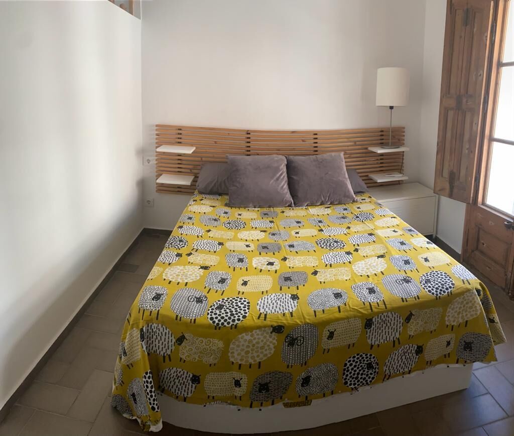 2 slaapkamers, een strijkplank/strijkijzer, wifi, beddengoed