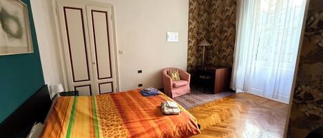 1 bedroom, desk, iron/ironing board, free WiFi