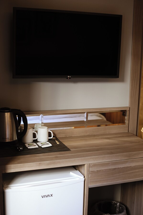 スタンダード ルーム | 高級寝具、ミニバー、防音設備、WiFi (無料)