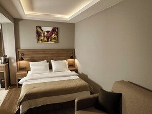 Room, Garden View | Premium bedding, minibar, soundproofing, free WiFi - Viola Hotel Budva (Budva)