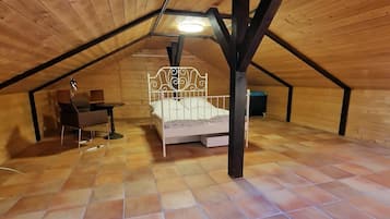 2 Schlafzimmer, Reisekinderbett, WLAN, Bettwäsche