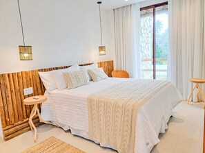 4 chambres, fer et planche à repasser, Wi-Fi, draps fournis