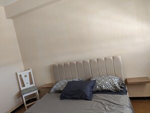 2 chambres, fer et planche à repasser, Wi-Fi gratuit, draps fournis