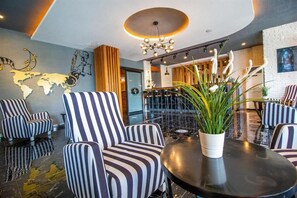 Lobby sitting area - Avşar Boutique Hotel (Antalya)
