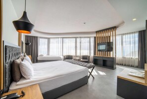 Superior Room, Sea View | Premium bedding, in-room safe, free cots/infant beds, free WiFi - Avşar Boutique Hotel (Antalya)