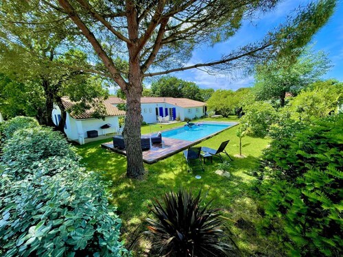 Charmante Villa / Proche Plage / Piscine Chauffée