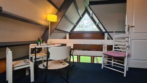 Dining - Freistehendes Ferienhaus 800m zum Strandaufgang! (Callantsoog)