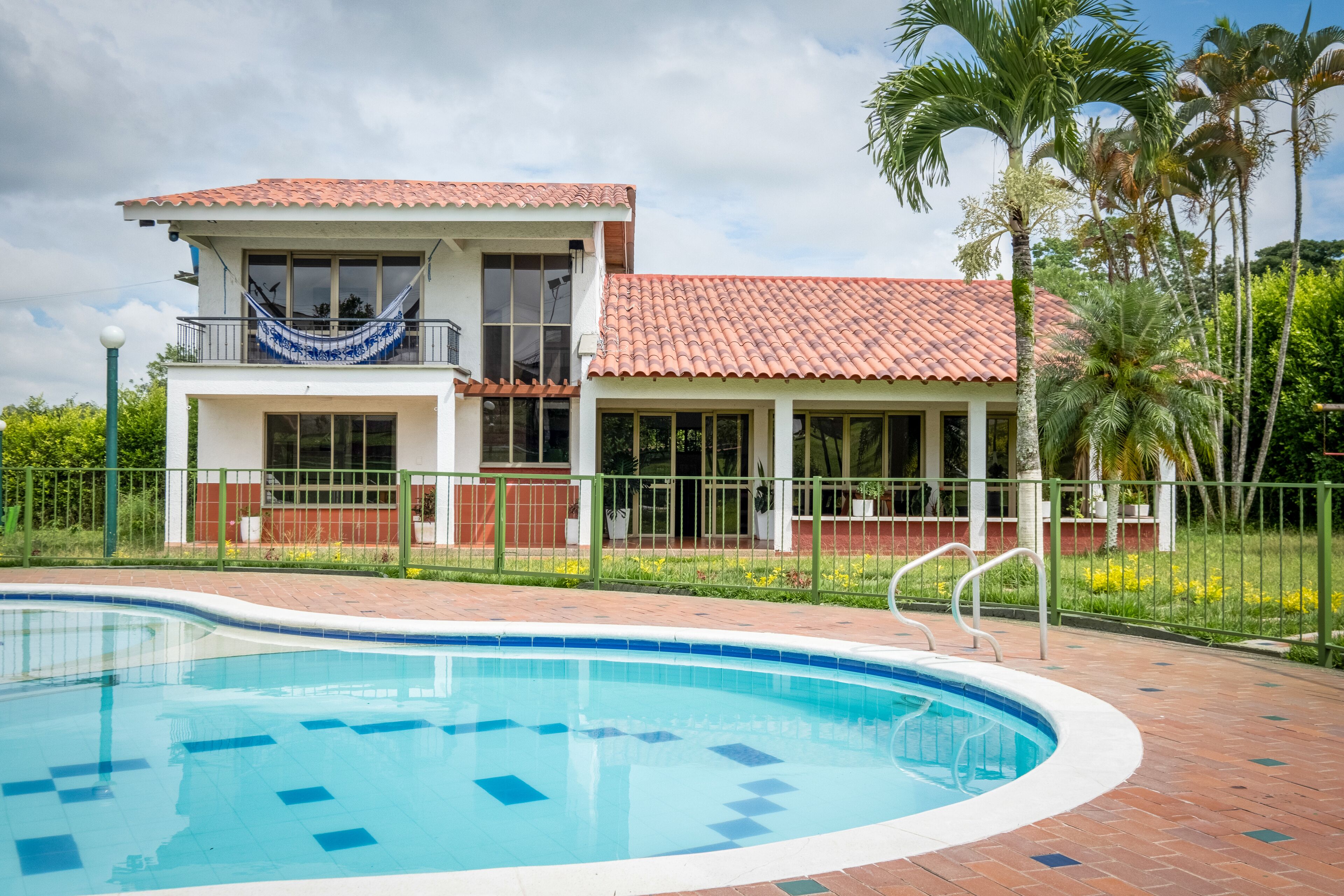 Basic House, 4 Bedrooms, Pool Access, Garden View | Down comforters, iron/ironing board