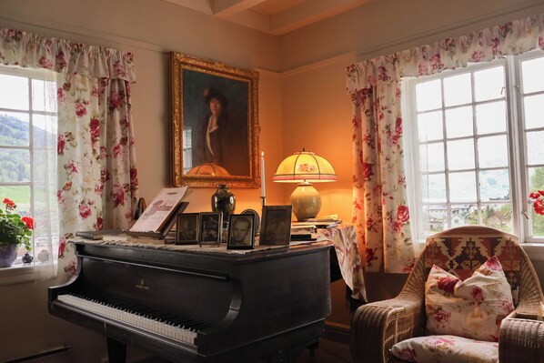 ด้านหน้าที่พัก