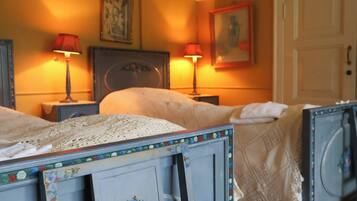 Superior Twin Room, Mountain View | Free WiFi