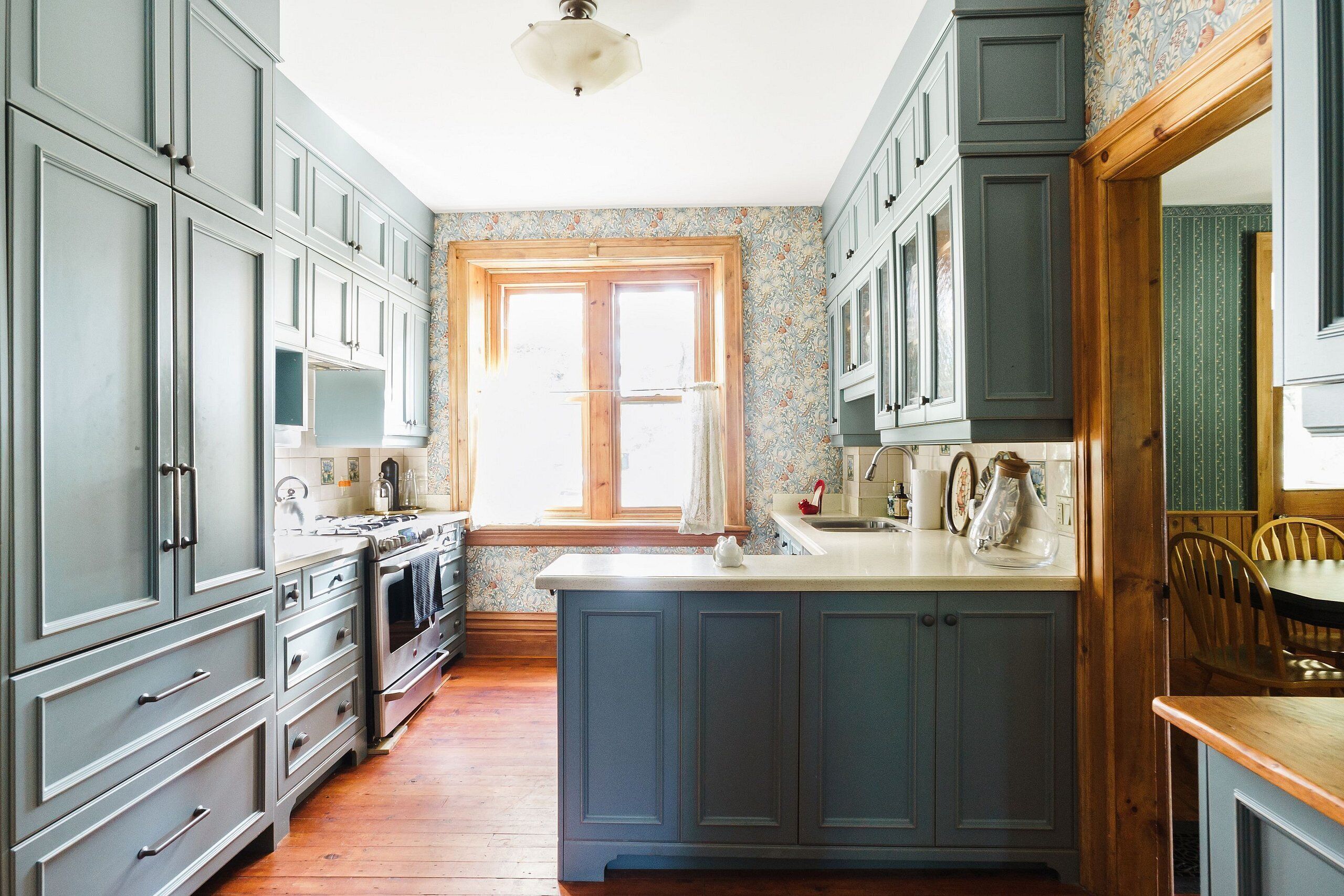 Eco-friendly cleaning products, paper towels