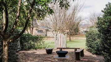 Enceinte de lâhĂ©bergement