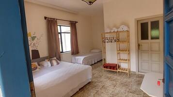 Classic-Doppelzimmer, Gartenblick | Individuell dekoriert, Schreibtisch, schallisolierte Zimmer