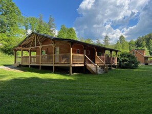 Exterior - New! Yogi's Get Away in Red River Gorge- Big Yard. (Campton)