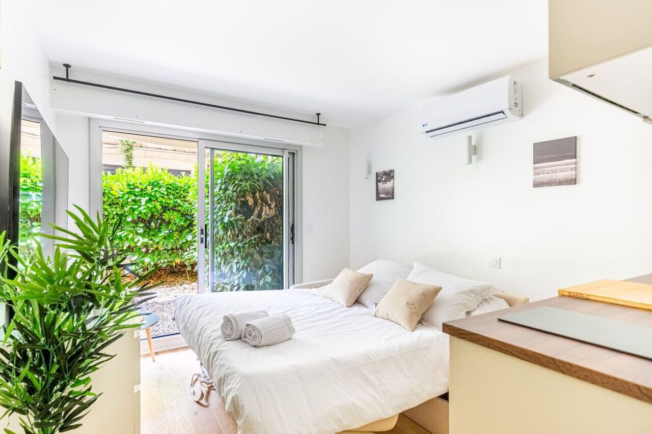 1 chambre, fer et planche à repasser, lit parapluie, Wi-Fi