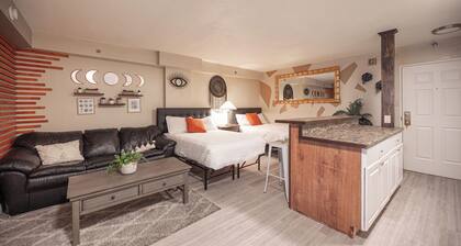 Stay Together Suites on The Strip