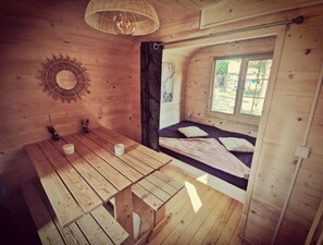 2 bedrooms