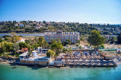 Black & White Boho Resort