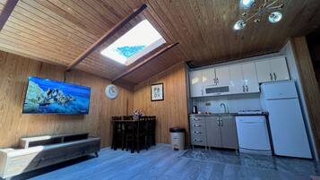 Blackout curtains, soundproofing, iron/ironing board, free WiFi
