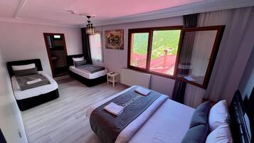 Blackout drapes, soundproofing, iron/ironing board, free WiFi