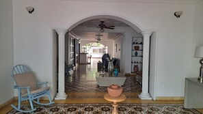 Interior entrance - Casa bahia colonial (Cartagena)
