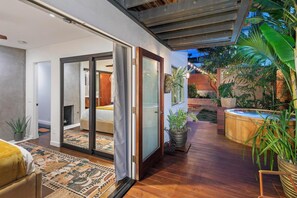 3 chambres, fer et planche à repasser, lit parapluie, Wi-Fi gratuit