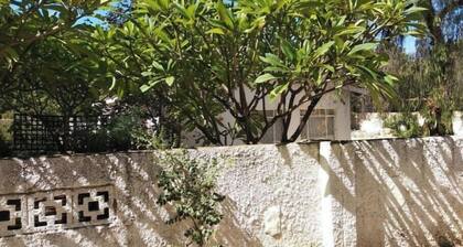 Guesthouse near The National Museum, Stadium, University, Mall and Embassies