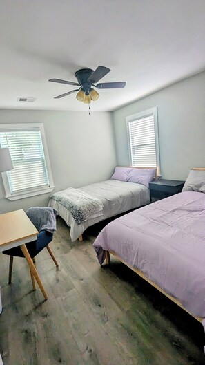 2 Schlafzimmer, Schreibtisch, WLAN, Bettwäsche