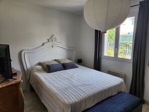3 Schlafzimmer, Bügeleisen/Bügelbrett, WLAN, Bettwäsche