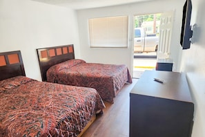 Chambre Standard, 2 lits doubles, non-fumeur | Accès au Wi-Fi (inclus), literie fournie