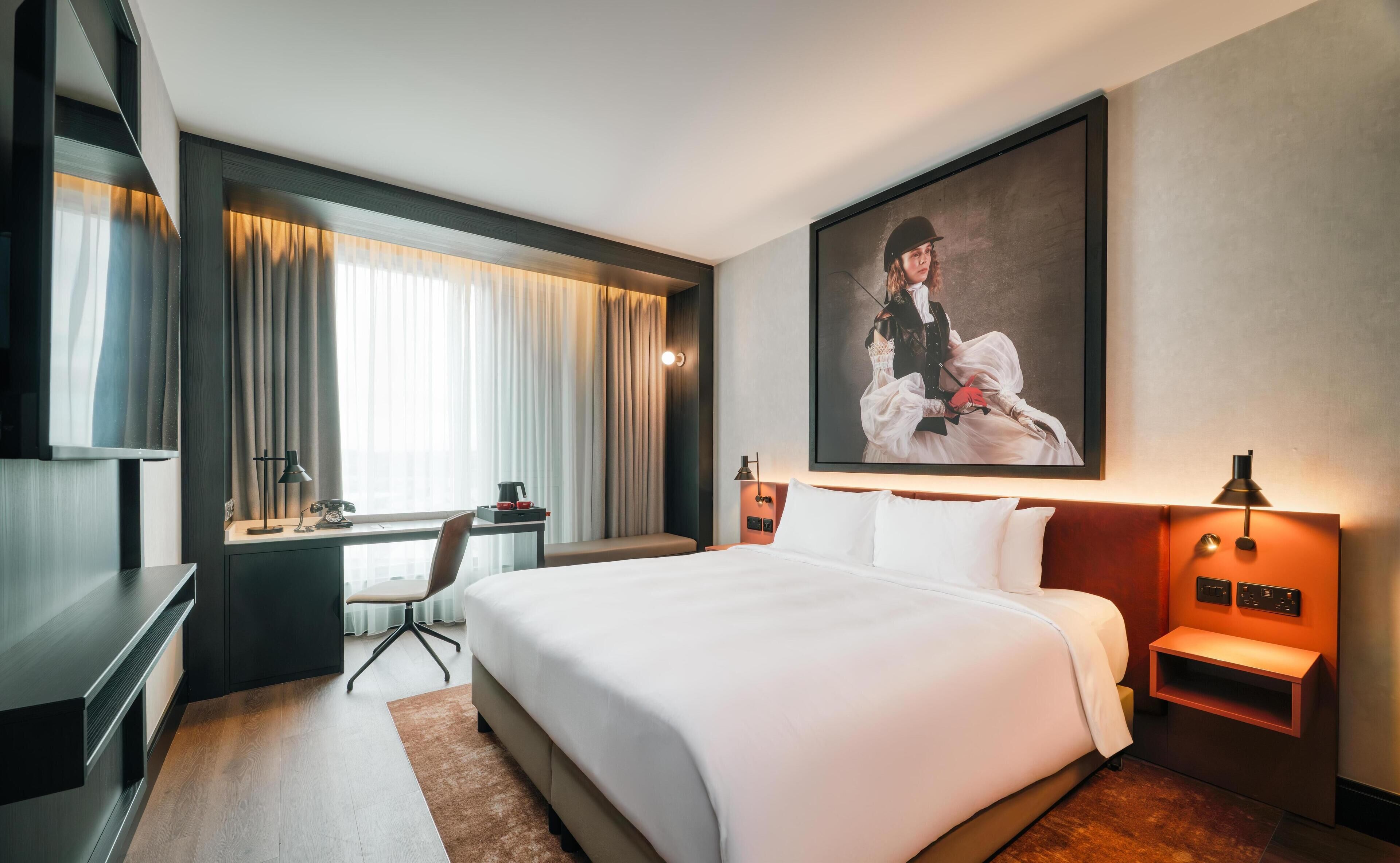 Roupas de cama antialérgicas, frigobar, cofres nos quartos