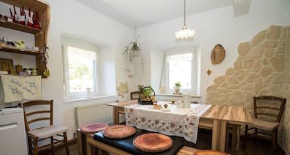 Ruhige Lage, Direkt am Wald, Ausgangspunkt fĂŒr Viele Wanderungen, Kinderfreundl