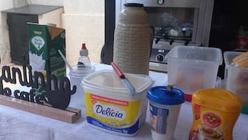 Free daily cooked-to-order breakfast