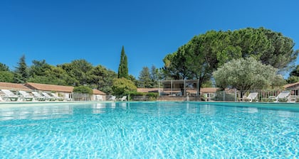 Maison authentique au cœur de la Provence