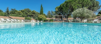 Stone house Amidst Provence's Beauty n°20