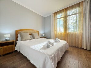 Apartment | 2 bedrooms, free WiFi, bed sheets - Stunning 2-bed Apartment in Sozopol (Sozopol)