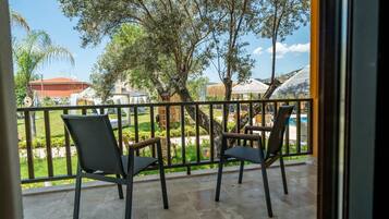 1 Schlafzimmer, hochwertige Bettwaren, kostenloses WLAN, BettwÀsche